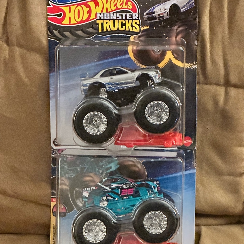 Monster Trucks Set - Nissan Skyline Silver and Teal
